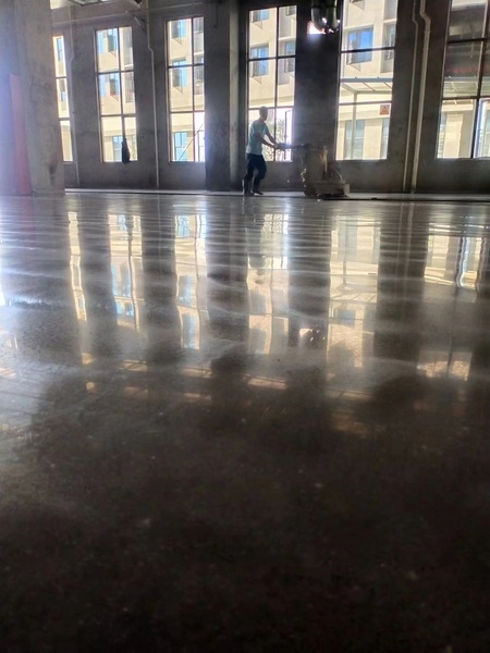 本色金刚砂耐磨地坪